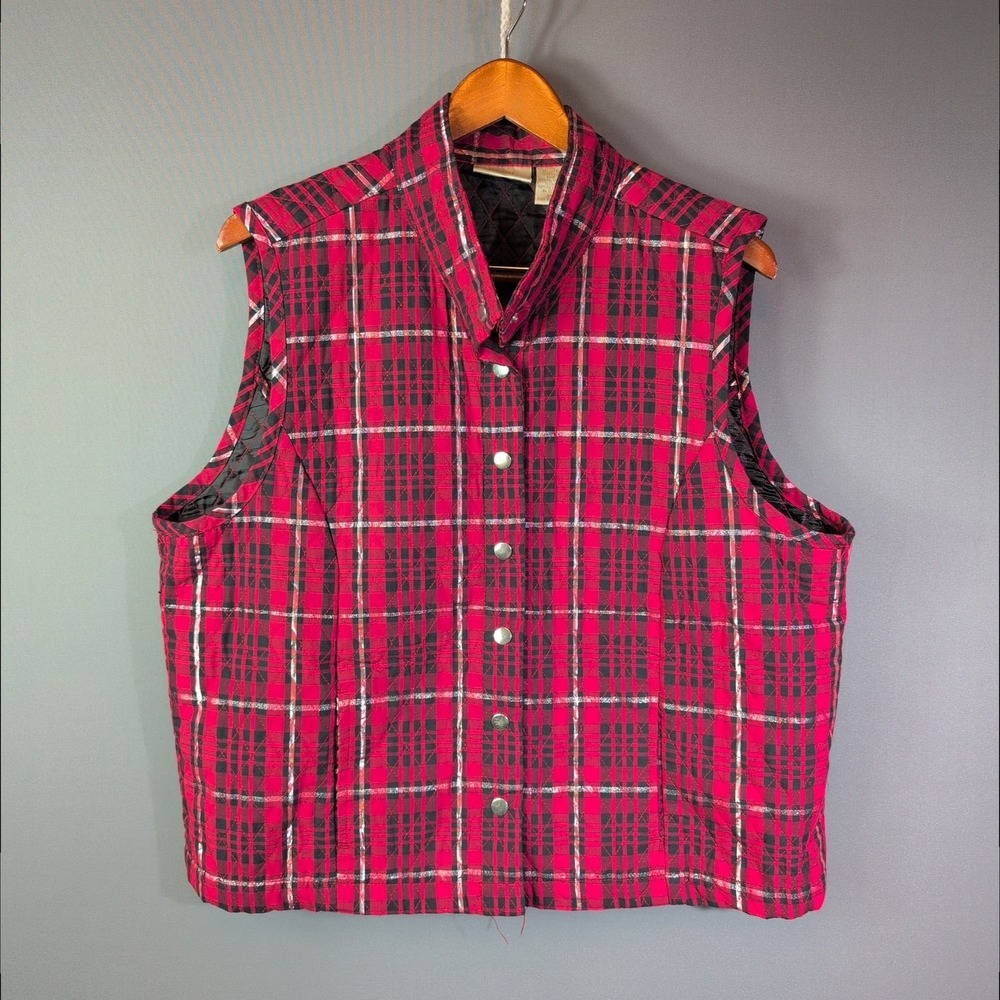 Red Black Silver Plaid Quilted VTG Vest XL Snaps Pockets Baxter & Wells Outdoor